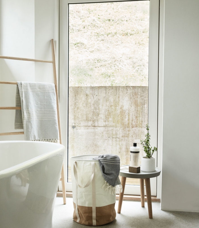 Nordische Badezimmer mit zeitloses Design Nordische Badezimmer mit zeitloses Design