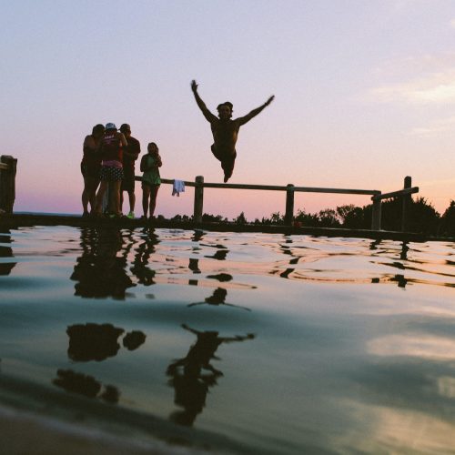 August Playlist für den Spätsommer entspannter Abend im Sommer Nordic Butik Journal August Playlist Musik für entspannte und laue Sommerabende Nordic Butik Journal